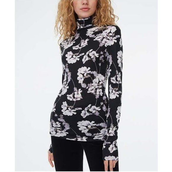 🌸Floral Lightweight Wool-Blend Turtleneck - Picture 1 of 9